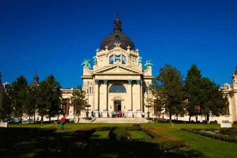 Hungary, Budapest, Sz?chenyi Thermal Bath