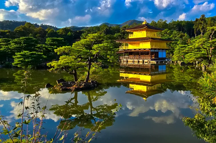 Japan, Kyoto, Kinkaku-ji Temple