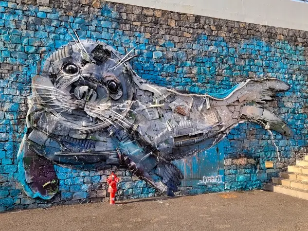 Portugal, Madeira, Seal sculpture, Camara de Lobos